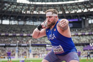 Instagram post by @piptriperi44