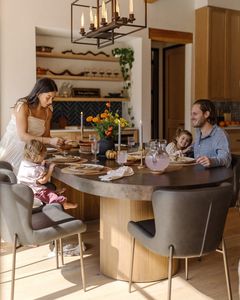 Instagram post by @yovana