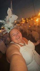 Instagram post by @thecurvydarlin