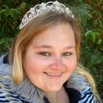 @thecurvydarlin Instagram Profile