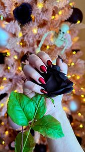 Instagram post by @melissarosebee