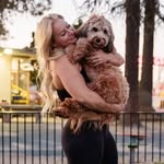 @dellespeegle Instagram Profile