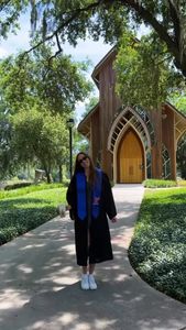 Instagram post by @emmaweyant