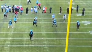 Instagram post by @onee3__