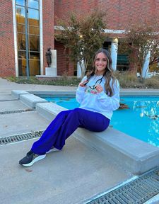 Instagram post by @evaaaa_marie