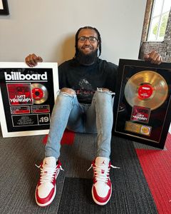 Instagram post by @papikedro