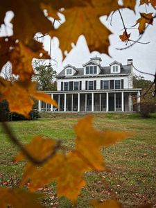 Instagram post by @samanthaefaella