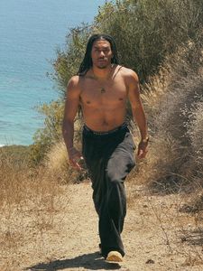 Instagram post by @cytheiv