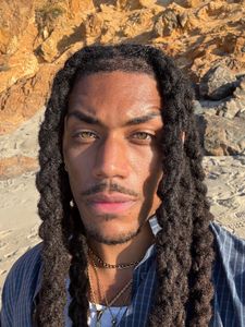 Instagram post by @cytheiv