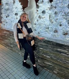 Instagram post by @amandajodi208