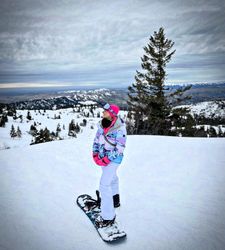 Instagram post by @amandajodi208