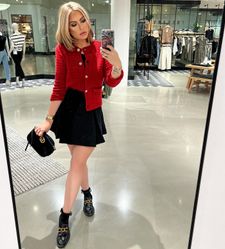 Instagram post by @eightyninthstreet