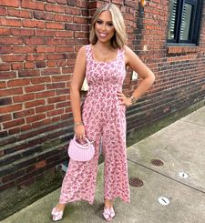 Instagram post by @eightyninthstreet