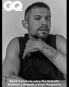 Instagram post by @paulinacastrostyle