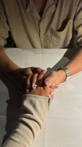 Instagram post by @camellalacompte