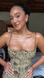 Instagram post by @camellalacompte