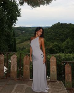 Instagram post by @camellalacompte