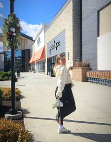 Instagram post by @_samanthanicolex