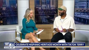 Instagram post by @nataliebomkelive