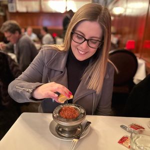 Instagram post by @treatyourselfindy