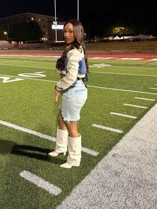 Instagram post by @kamerinashley