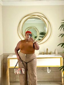 Instagram post by @curved_beauty