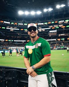 Instagram post by @thejoshleyva