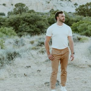 Instagram post by @ammon_hanks