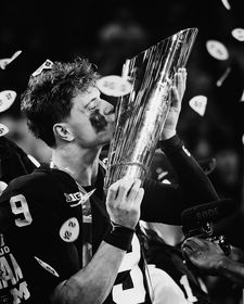 Instagram post by @medronn