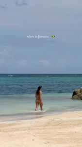 Instagram post by @iamsooyounlee