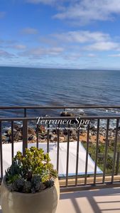 Instagram post by @theposhlife_