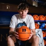 @nik.khamenia Instagram Profile