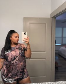 Instagram post by @officialrandarenee