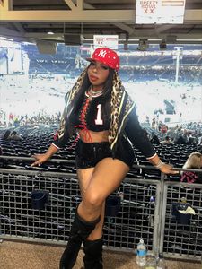 Instagram post by @jenthagr8