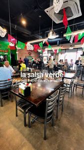 Instagram post by @lifewitheunie