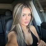 @ashleylira_ Instagram Profile