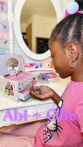 Instagram post by @livroseinspired