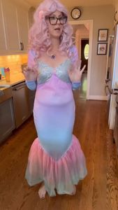 Instagram post by @peachesanddiesel104