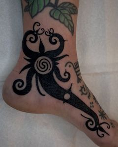 Instagram post by @nevus.tattoo