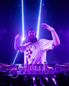 Instagram post by @bukudatdude