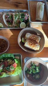 Instagram post by @lezlkoe