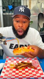 Instagram post by @thecoupleshour