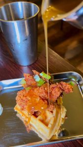 Instagram post by @thecoupleshour