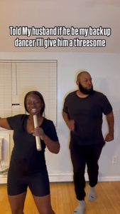 Instagram post by @thecoupleshour