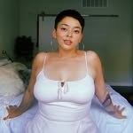 @jasminejun Instagram Profile