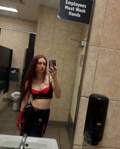 Instagram post by @ewa.faye