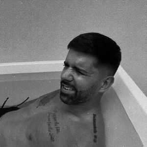 Instagram post by @robbiehaught