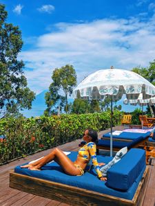 Instagram post by @curlyhair.adventures