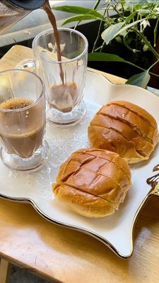 Instagram post by @extraachutney