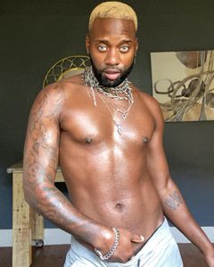 Instagram post by @trewonderland